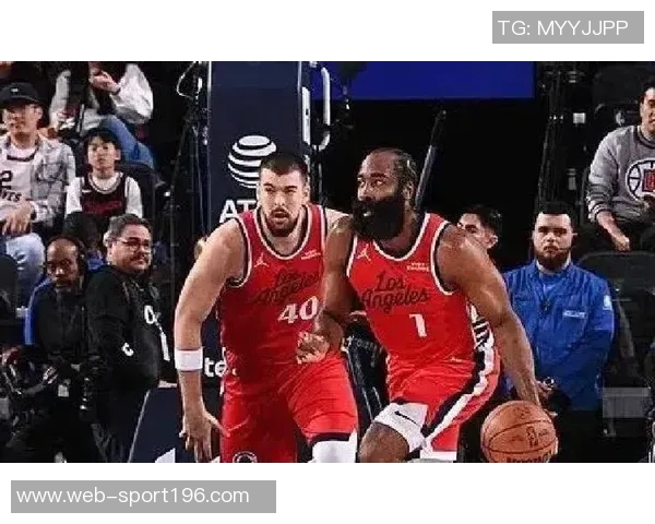 篮网灵活防守策略让祖巴茨陷入困境无限换防战术显成效 篮网灵活防守策略让祖巴茨陷入困境无限换防战术显成效