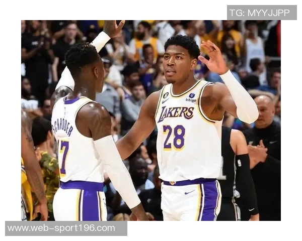 湖马对决引发争议裁判判罚尺度遭媒体质疑共66次犯规成焦点