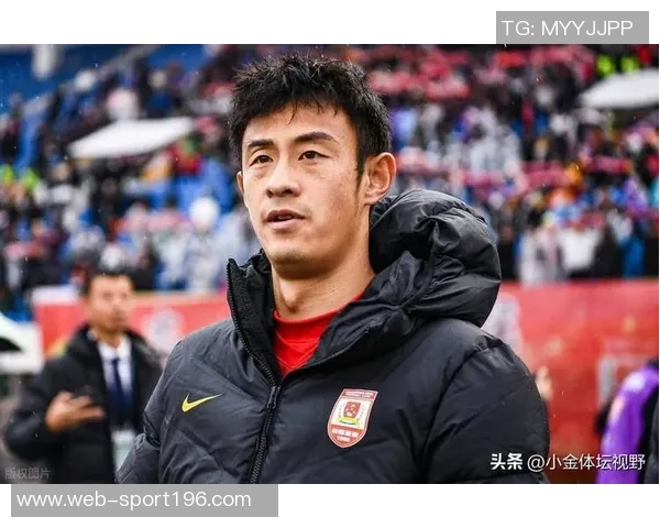 彭欣力冬训随青岛西海岸队在海口展开新征程